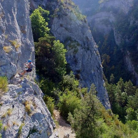 Vvf Haute Provence Lagrand Exterior foto