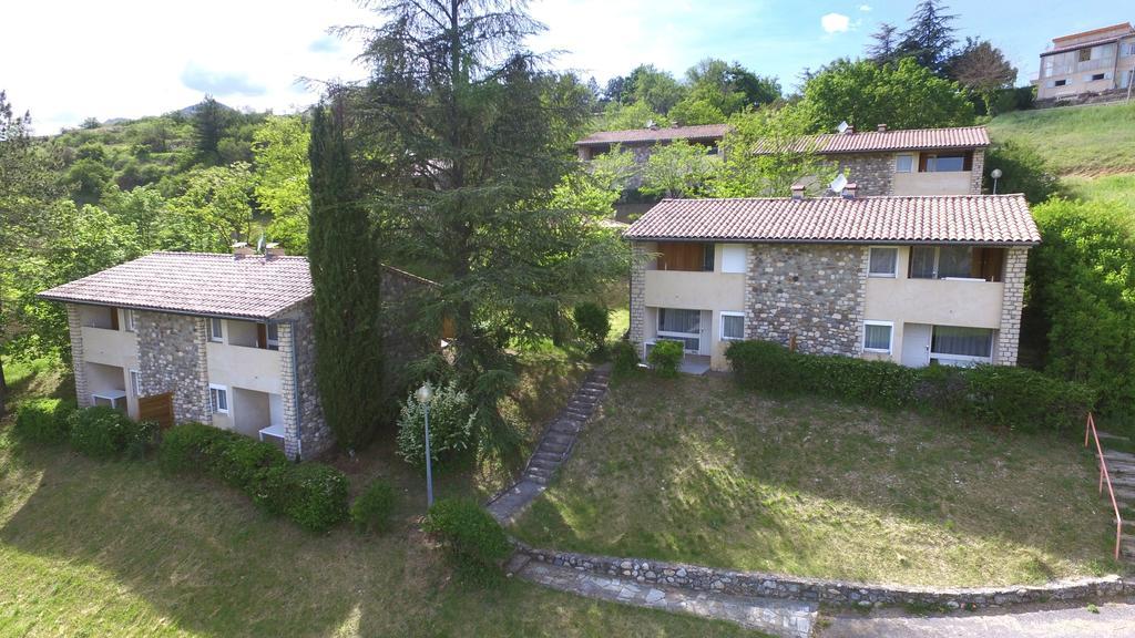 Vvf Haute Provence Lagrand Exterior foto